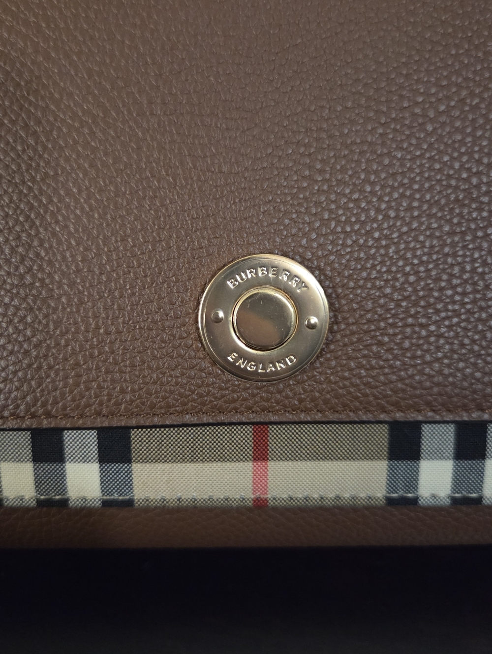 New Authentic Burberry Note Bag - Picture 3 of 11